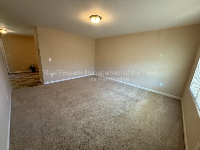 4507 Chapel Ridge Dr in Greensboro, NC - Building Photo - Building Photo