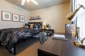 Villas on Sycamore in Huntsville, TX - Building Photo - Interior Photo