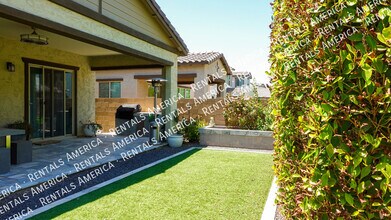 248 E Desert Broom Dr in Chandler, AZ - Building Photo - Building Photo