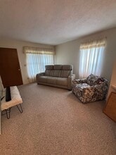 37819 Alissa Dr in Zephyrhills, FL - Foto de edificio - Building Photo