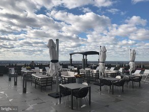 1500 Locust St-Unit -4302 in Philadelphia, PA - Building Photo - Building Photo