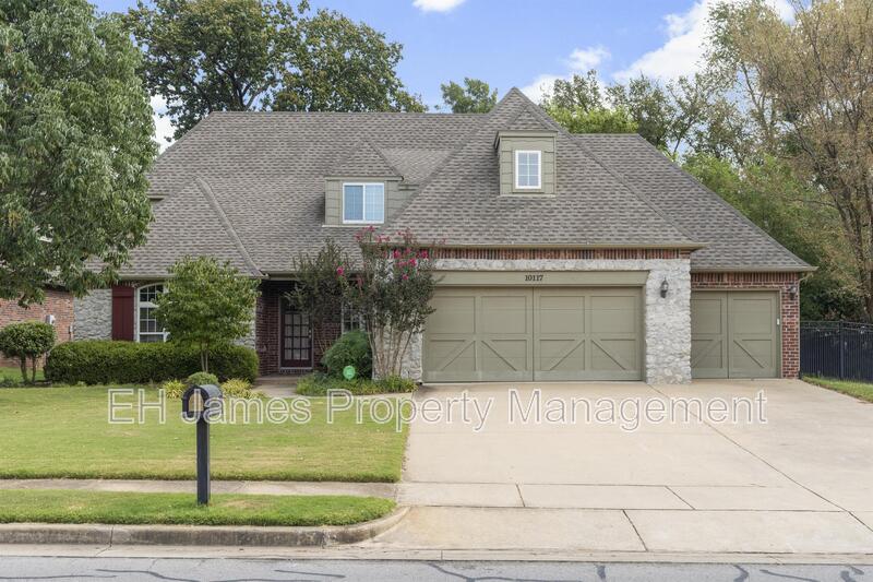 10117 S 88th E Ave in Tulsa, OK - Building Photo