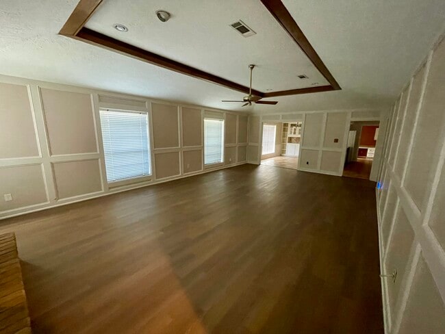 870 Fenway Park in Beaumont, TX - Building Photo - Building Photo