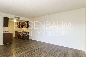 2625 N Alvernon Way in Tucson, AZ - Building Photo - Building Photo