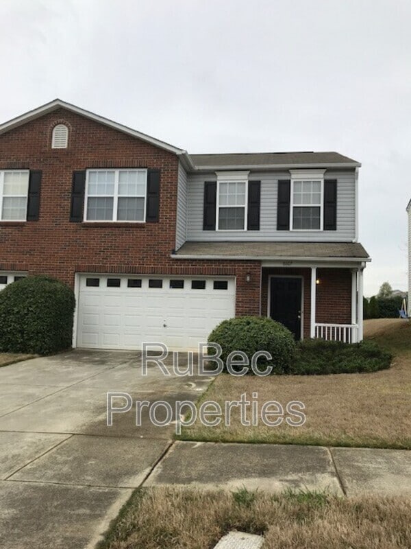 8607 Westhope St in Charlotte, NC - Building Photo - Building Photo