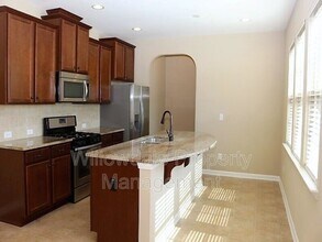 2432 Lambton Wood Dr in Apex, NC - Building Photo - Building Photo