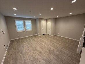 28743 Jardineras Dr in Santa Clarita, CA - Building Photo - Building Photo