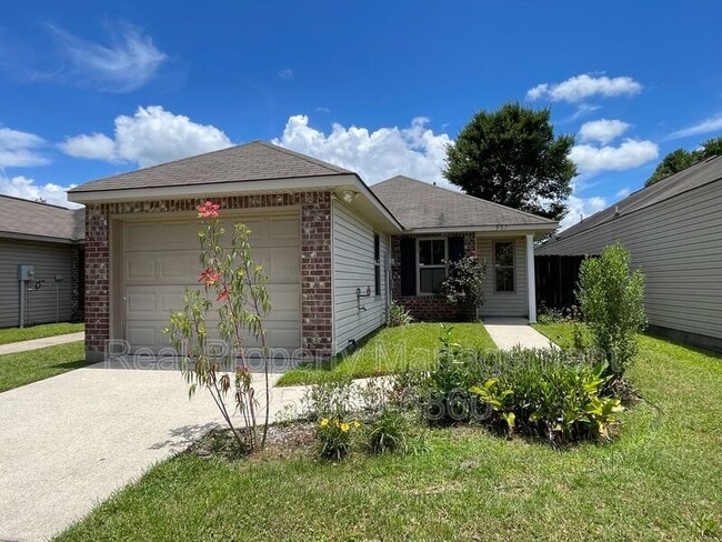 property at 957 Sedona Pines Dr