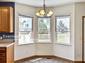 817 Bent Oak Dr in Columbus, OH - Foto de edificio - Building Photo