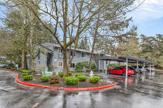 12636 100th Ln NE, Unit F125 in Kirkland, WA - Building Photo - Building Photo