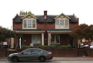 2707-2709 W Cary St in Richmond, VA - Foto de edificio - Building Photo