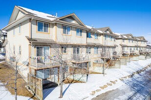 54 Citadel Pt NW in Calgary, AB - Building Photo