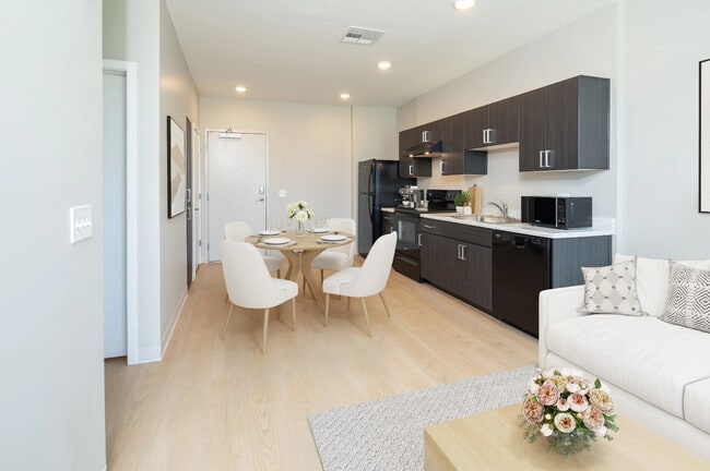 Garfield Terrace II in Phoenix, AZ - Building Photo - Building Photo