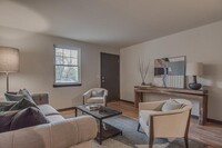 Ridgewood Apartments in Nashville, TN - Building Photo - Building Photo