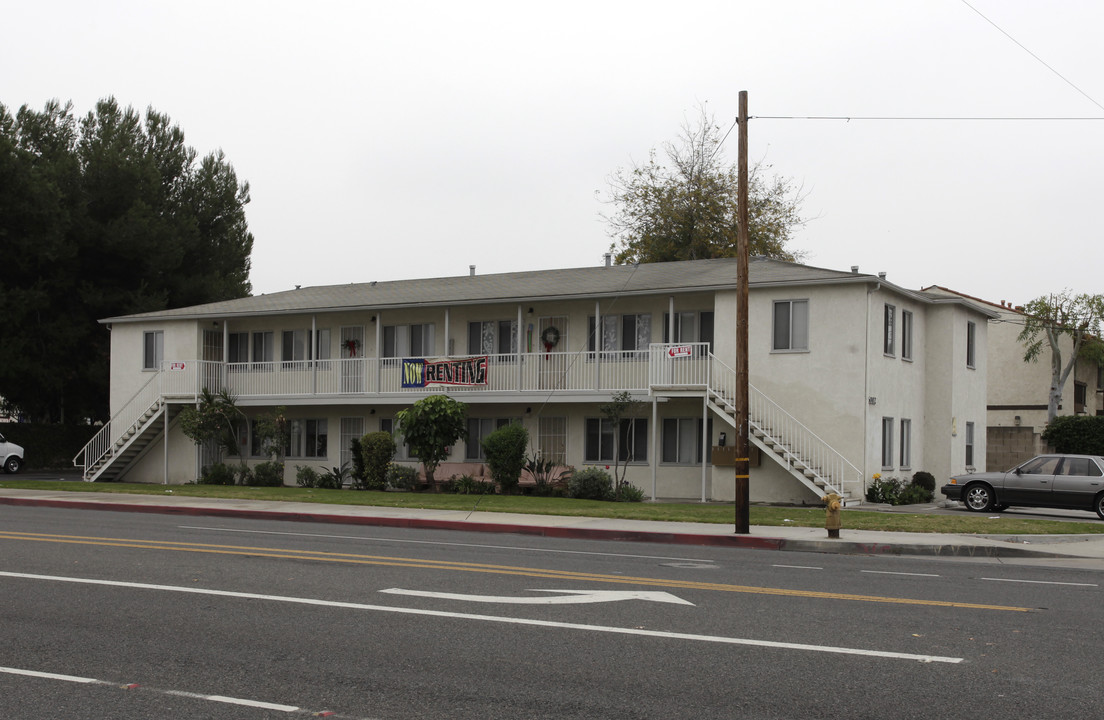 6002 Fullerton Ave in Buena Park, CA - Building Photo