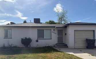 1113 Glade St in Bakersfield, CA - Building Photo