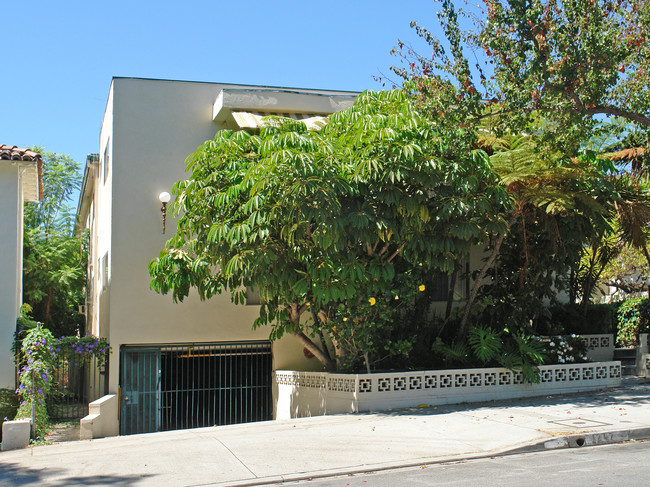 1247 N Sweetzer Ave in West Hollywood, CA - Building Photo - Building Photo