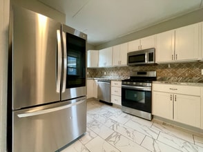 104 Sheldon St in Providence, RI - Building Photo - Building Photo