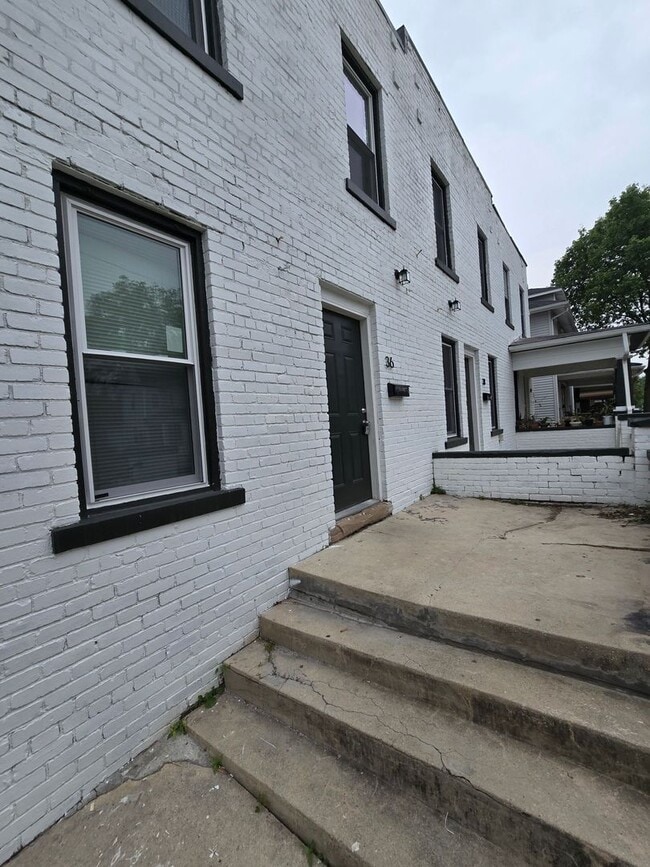 property at 36-40-40 S Oakley Ave