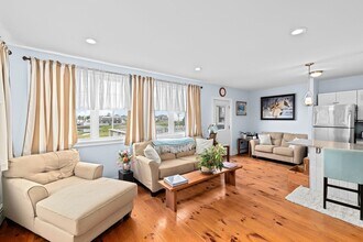97 Edward Foster Rd in Scituate, MA - Building Photo - Building Photo