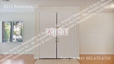 8211 Ridgegate Ct in Bakersfield, CA - Building Photo - Building Photo