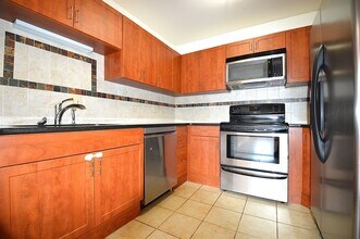 50 Winchester St in Brookline, MA - Building Photo - Building Photo