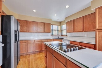 9584 Las Colinas Dr in Lone Tree, CO - Building Photo - Building Photo