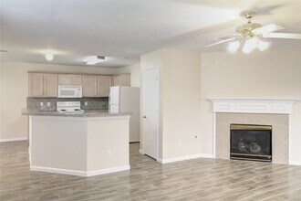 5530 Violet Path Ln in Houston, TX - Building Photo - Building Photo