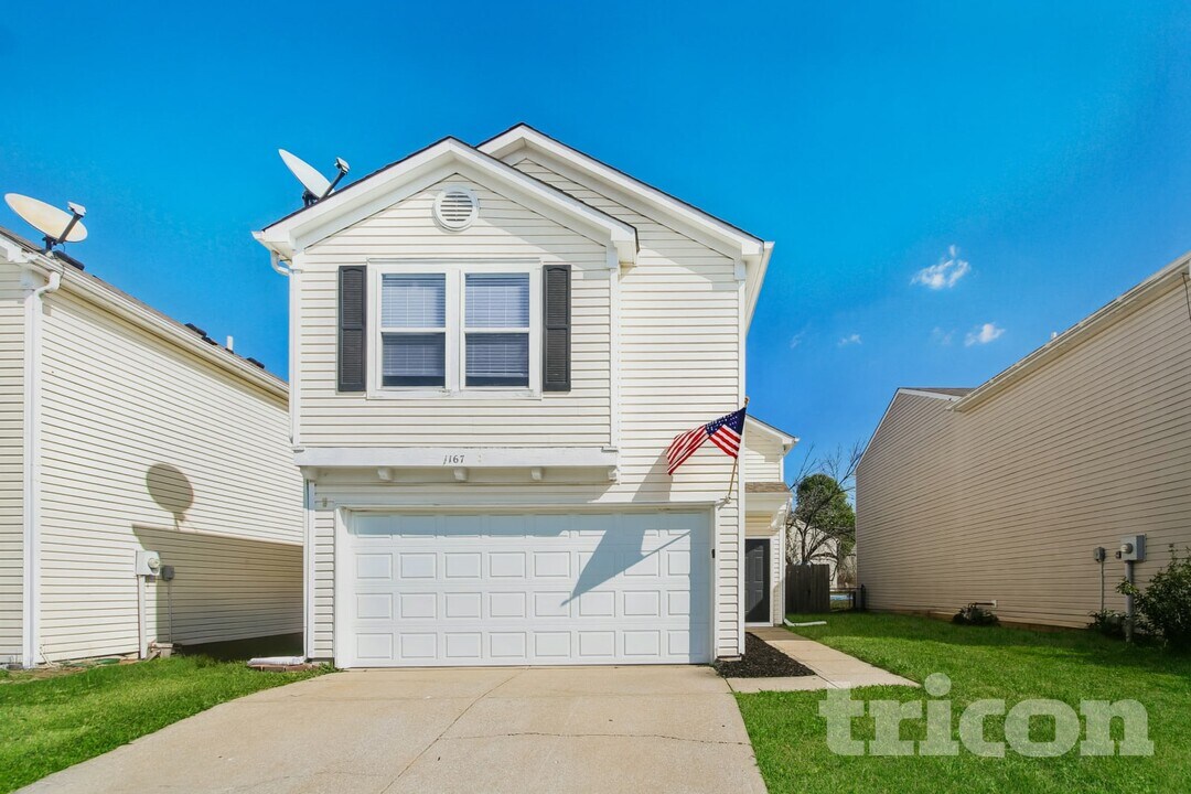 1167 Cutler Ln in Greenwood, IN - Building Photo