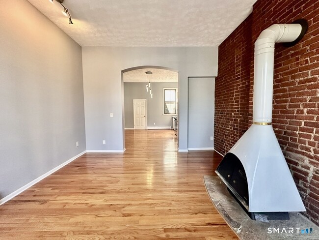 46 Warren St in New Haven, CT - Building Photo - Building Photo