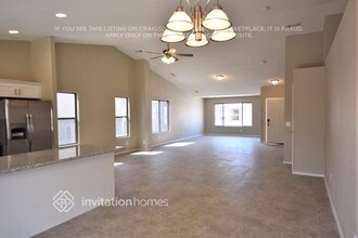 13693 W Cottonwood St in Surprise, AZ - Foto de edificio - Building Photo