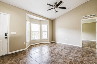 822 Del Prado Dr in Kissimmee, FL - Foto de edificio - Building Photo