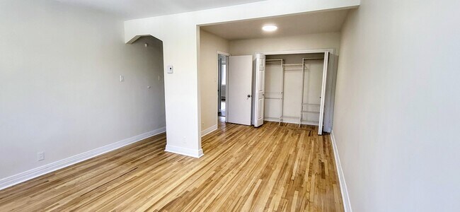 5350 16E Av in Montréal, QC - Building Photo - Building Photo