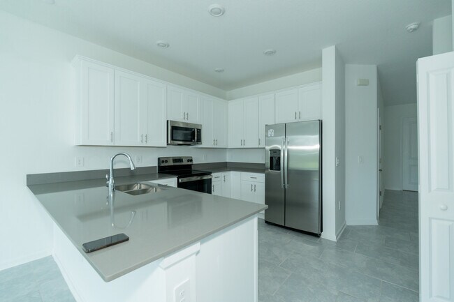 7433 Stone Creek Trl in Kissimmee, FL - Building Photo - Building Photo