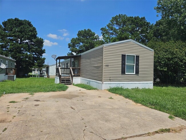 property at 112 Bosque