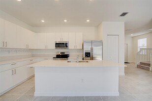 2642 SE 24th St in Homestead, FL - Building Photo