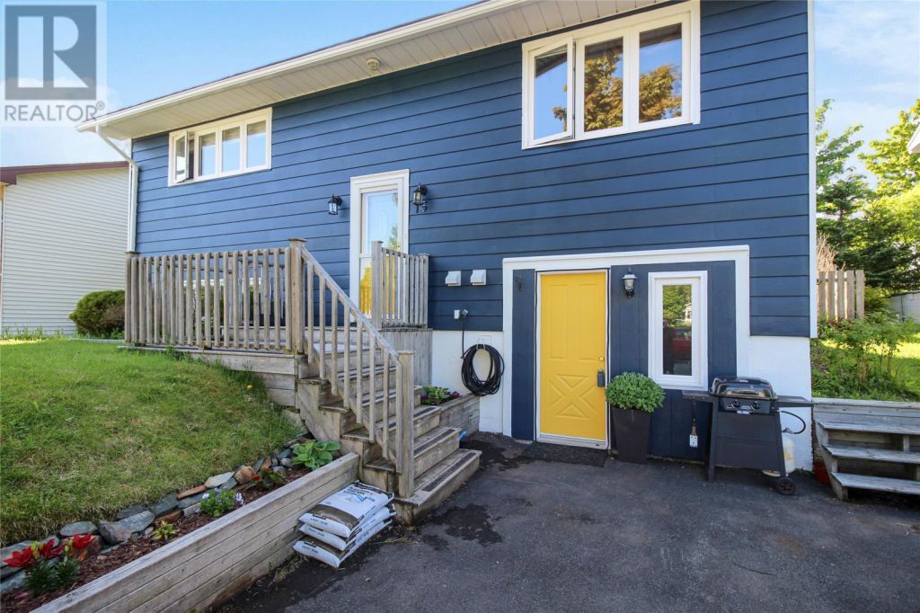 15 Montgomery St in St John's, NL - Building Photo