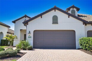 11145 McDermott Ct in Englewood, FL - Building Photo
