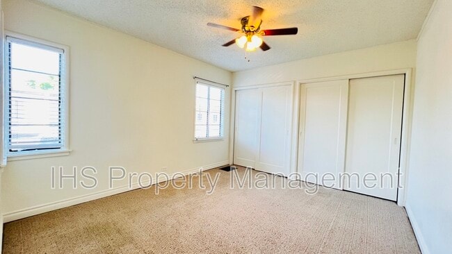 1209 George Washington Way in Richland, WA - Building Photo - Building Photo