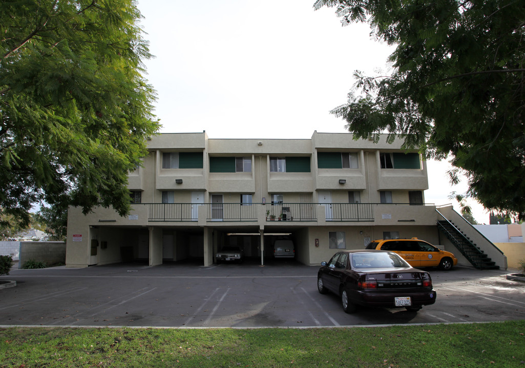 Conoga Park Apartments in Winnetka, CA - Building Photo