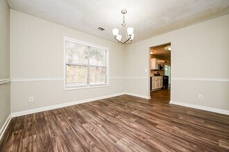 7867 Providence Point Way in Lithonia, GA - Foto de edificio - Building Photo