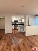 800 W 1st St, Unit 6-6B405 in Los Angeles, CA - Building Photo - Building Photo