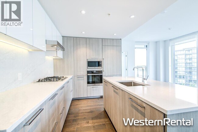 3200 Corvette Way in Richmond, BC - Building Photo - Building Photo