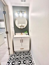 35 N Walden Elms Cir in Spring, TX - Building Photo - Building Photo