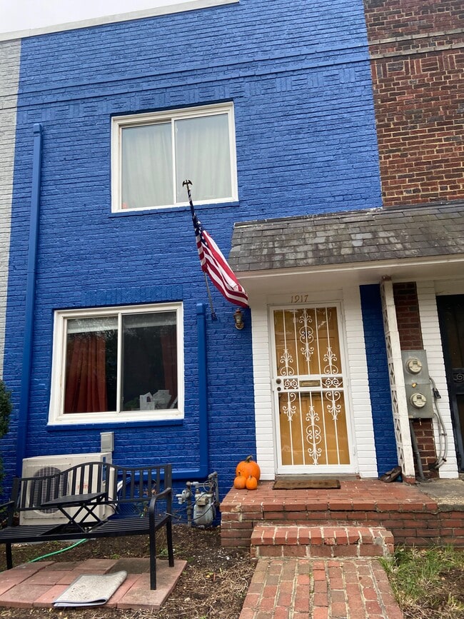 property at 1917 D St NE
