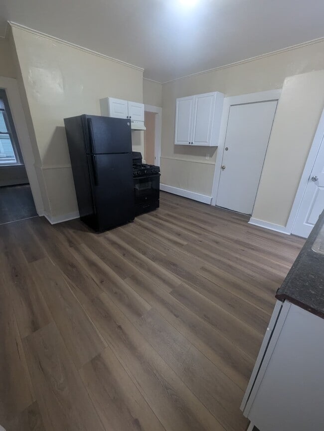 48 2nd St, Unit 1 in New Haven, CT - Building Photo - Building Photo