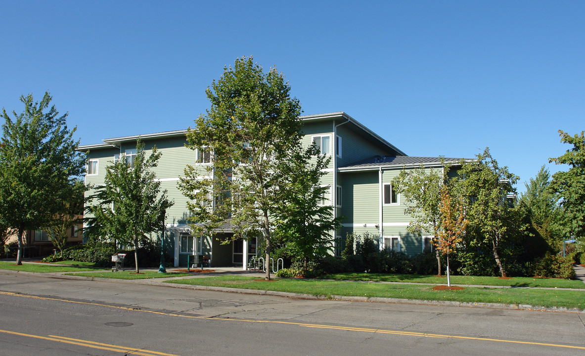 East Campus Graduate Village in Eugene, OR - Building Photo