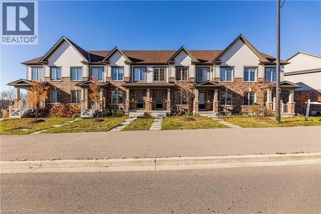 764 Linden Dr in Cambridge, ON - Building Photo - Building Photo