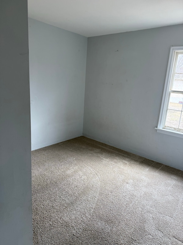 138 W Laurel Ave in Plentywood, MT - Building Photo - Building Photo