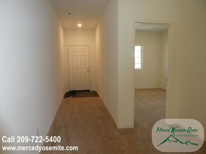 65 Hartley Ct in Merced, CA - Building Photo - Building Photo
